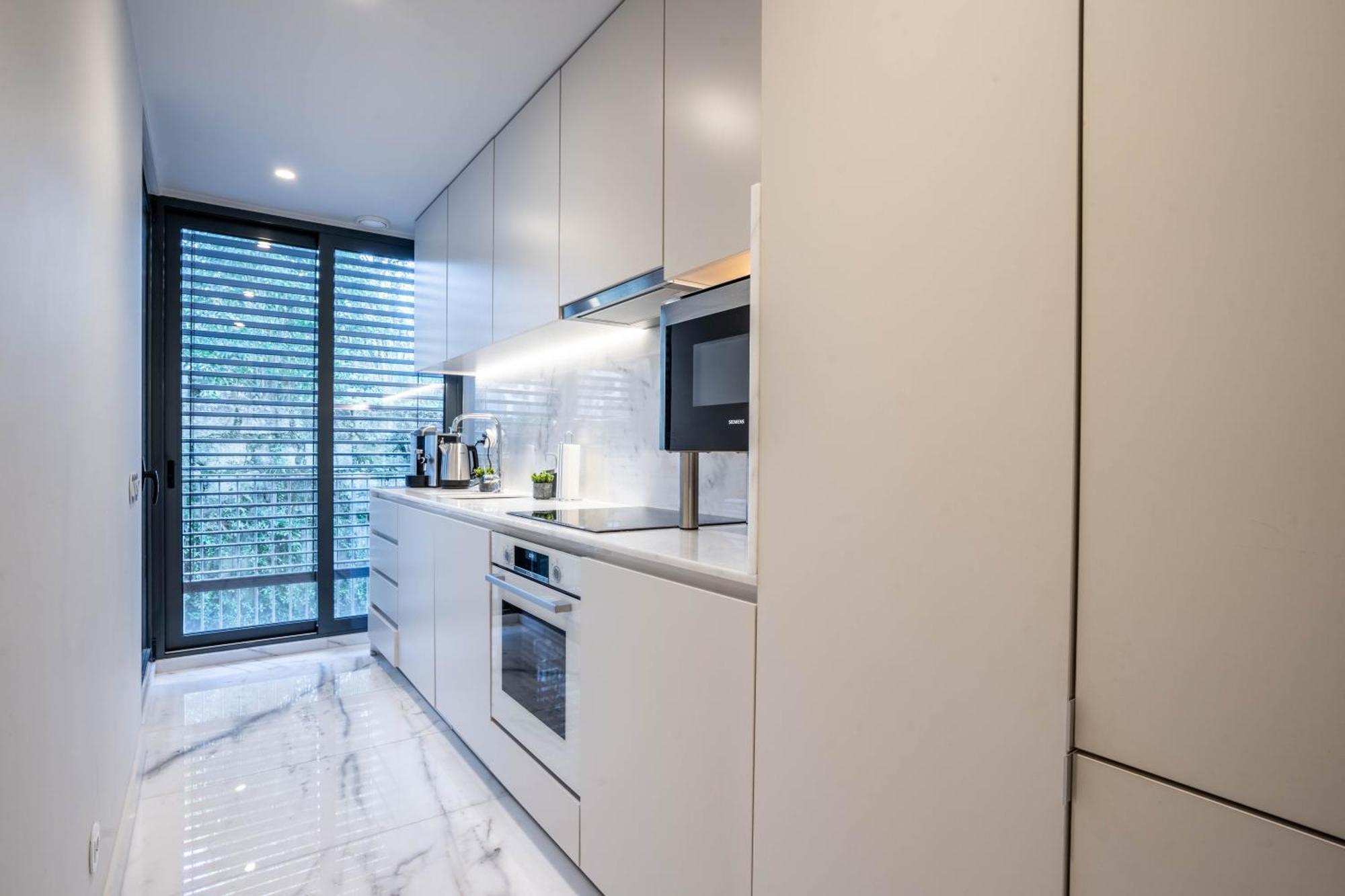 Primrose 1Br Delight W Parking By Lovelystay Порто Екстериор снимка