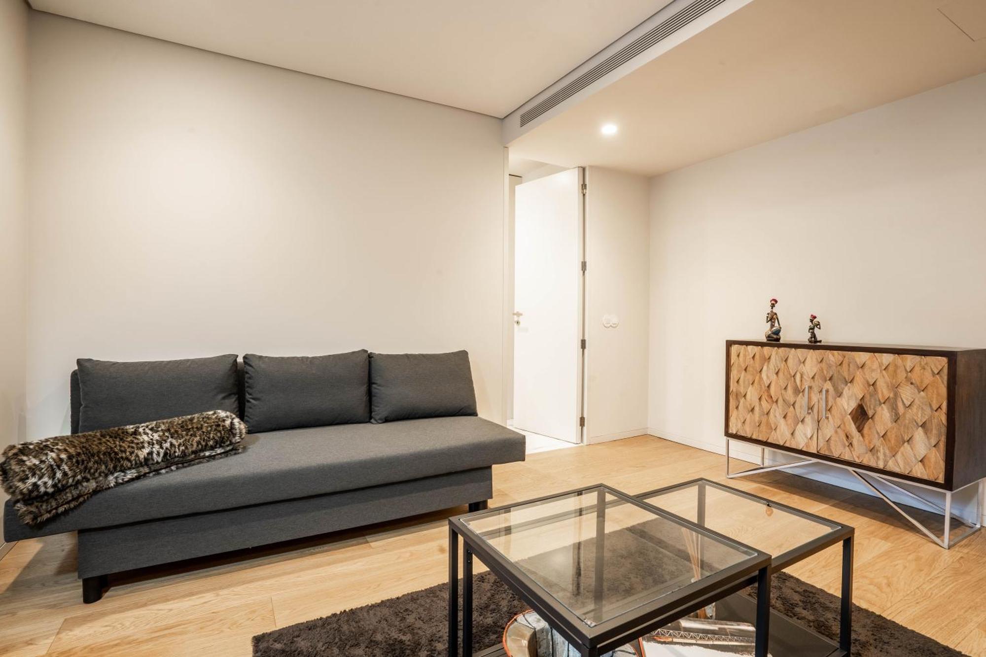 Primrose 1Br Delight W Parking By Lovelystay Порто Екстериор снимка